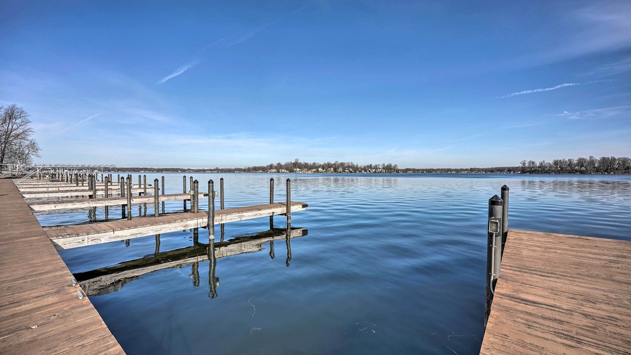 Photo of Outdoor in Paw Paw Lake