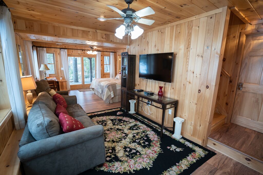 Photo of Livingroom in Schroon Lake