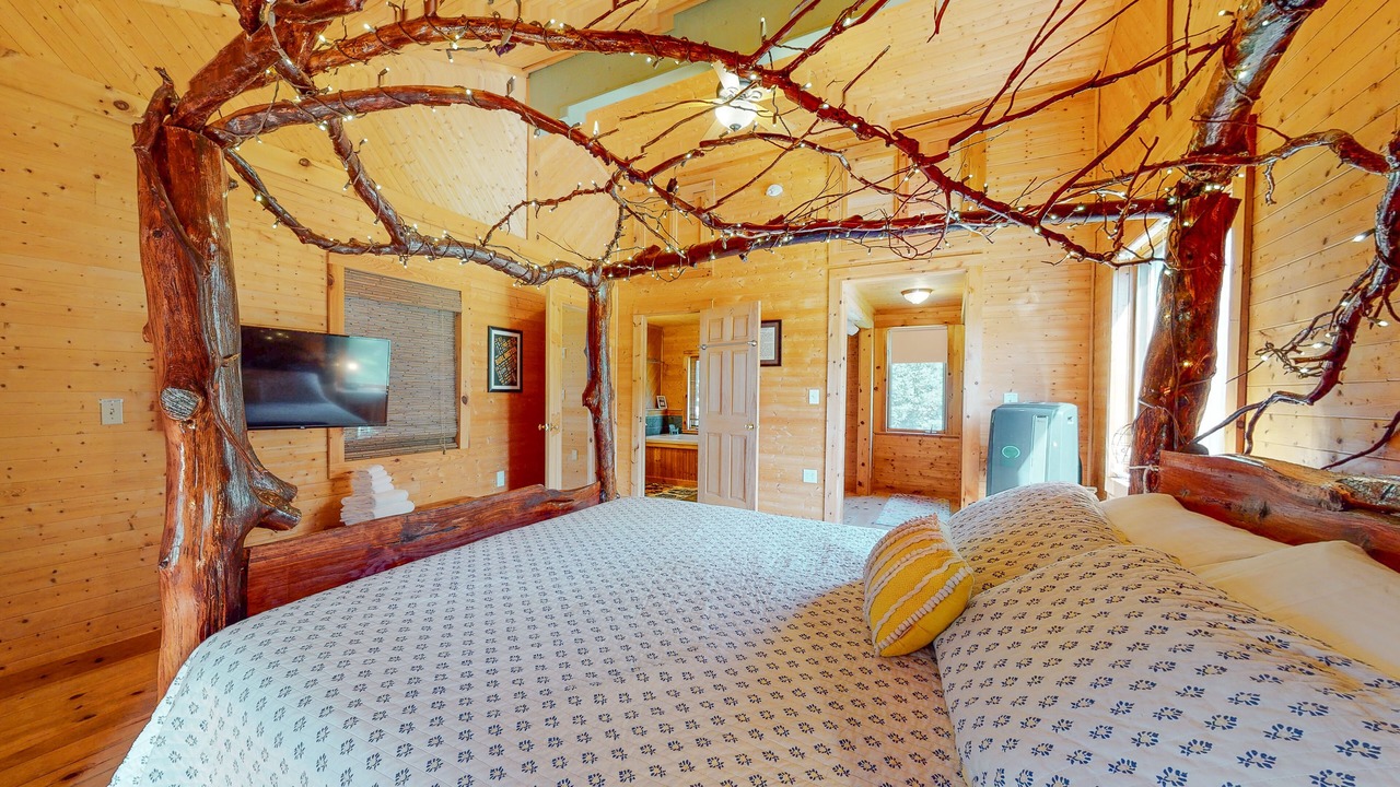 Photo of Bedroom in North Hero