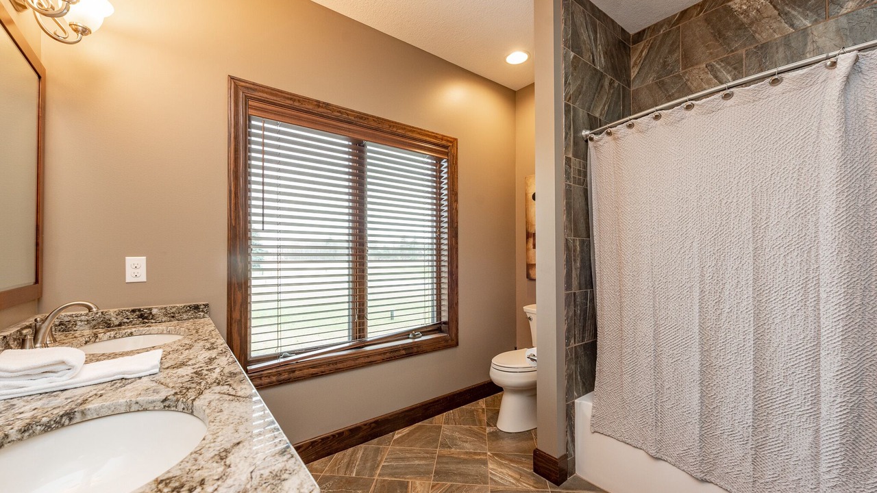 Photo of Bathroom in Waterfront Greens