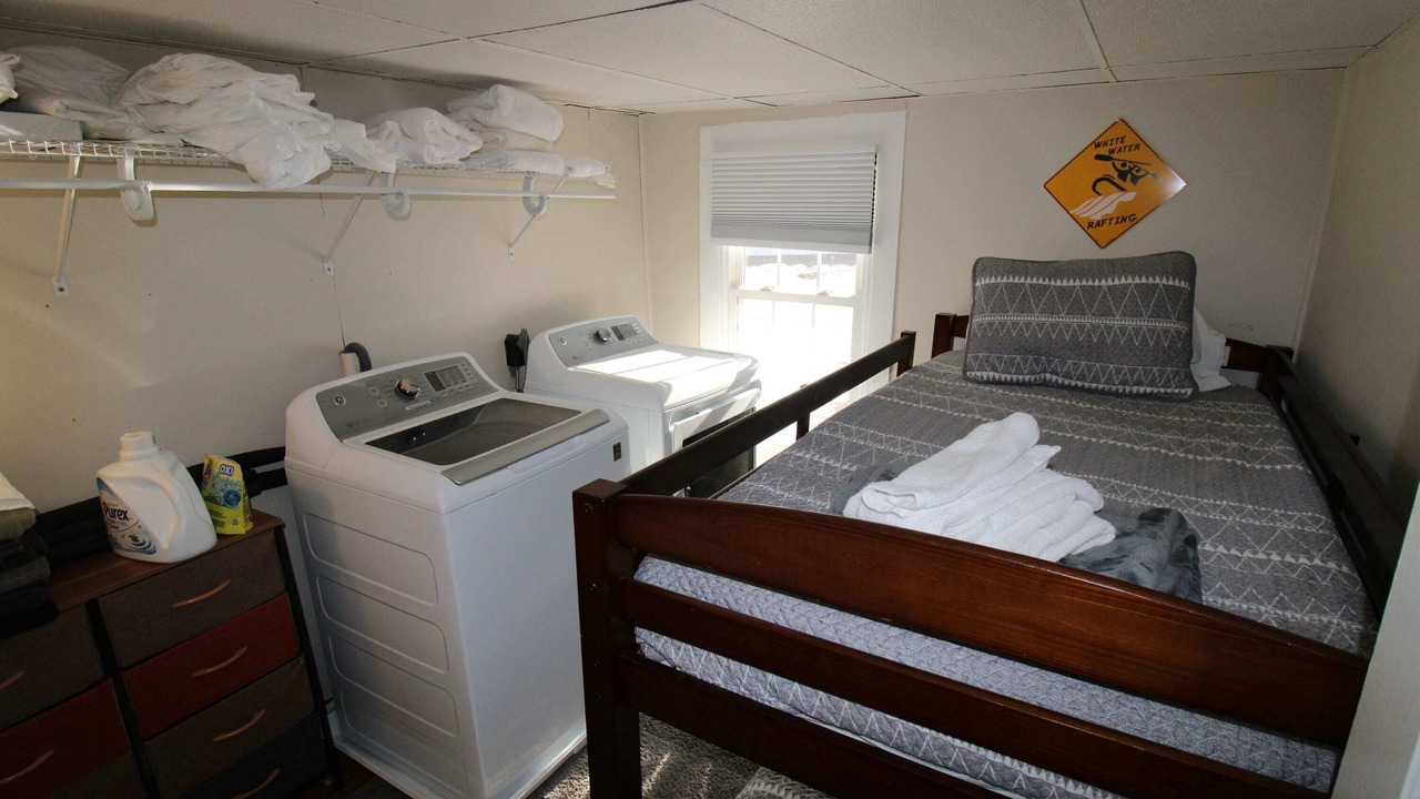 Photo of Bedroom in North Creek
