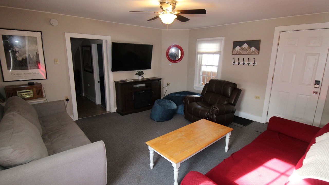 Photo of Livingroom in North Creek