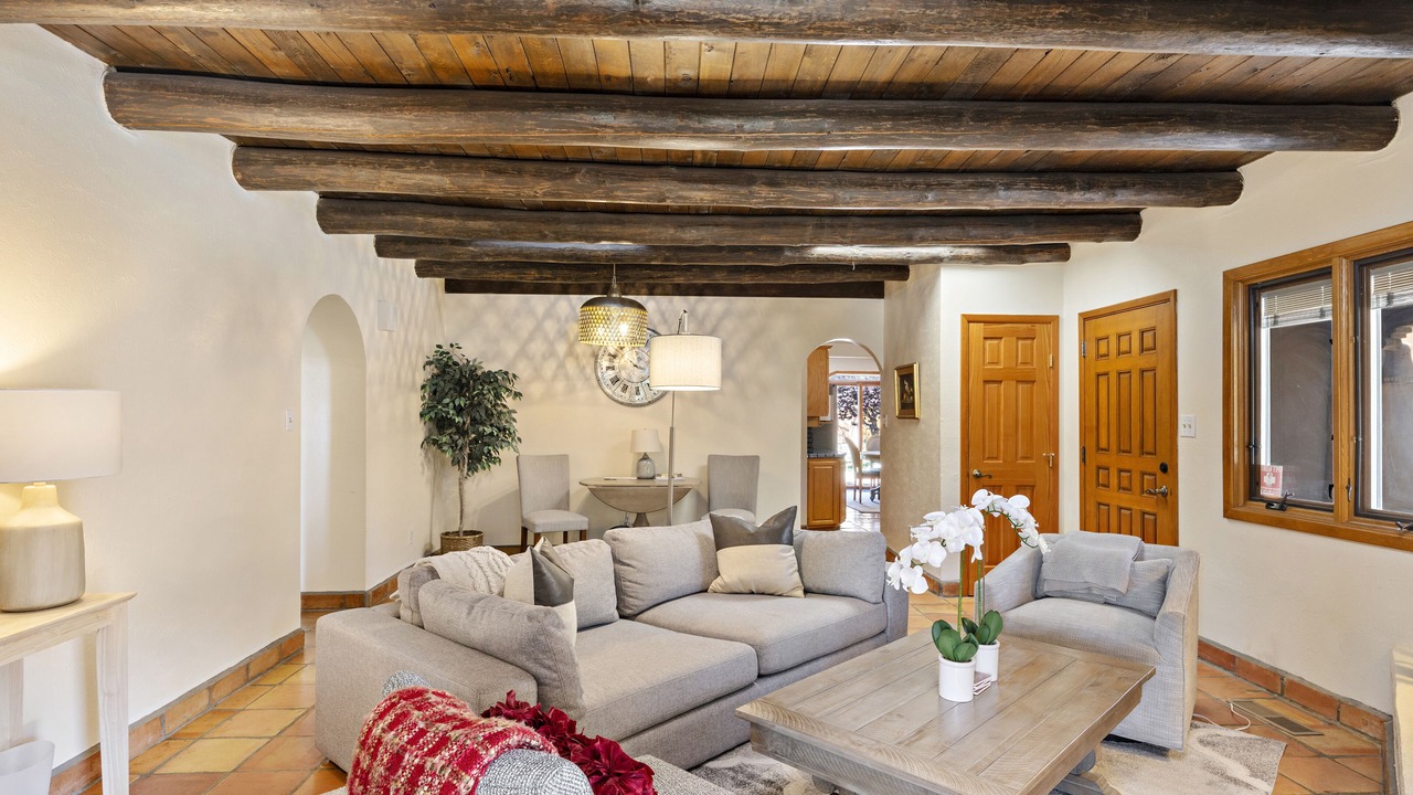 Photo of Livingroom in Northeast Santa Fe
