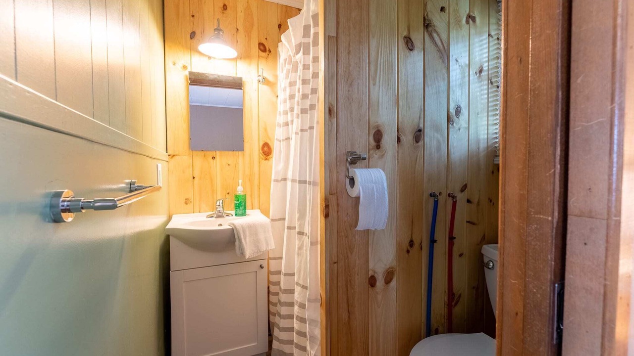 Photo of Bathroom in Weirs Beach