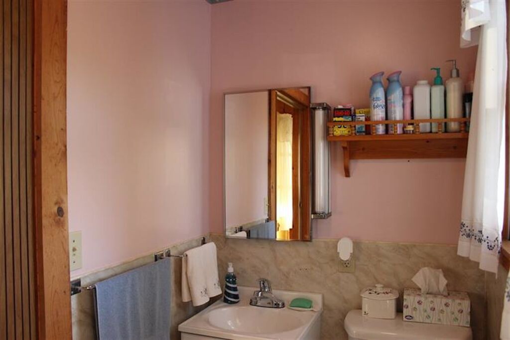 Photo of Bathroom in Alburg