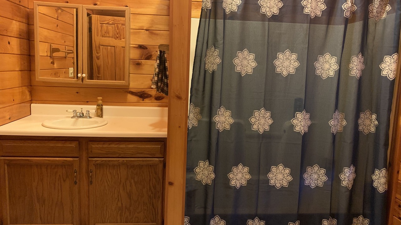 Photo of Bathroom in Ouaquaga