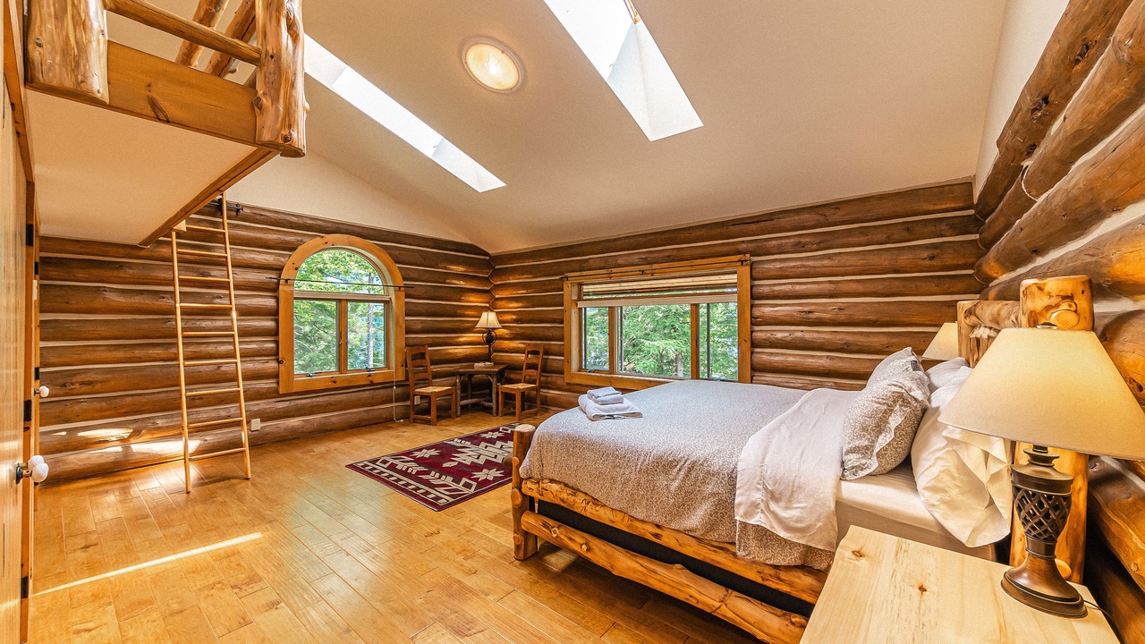 Photo of Bedroom in Saranac Lake