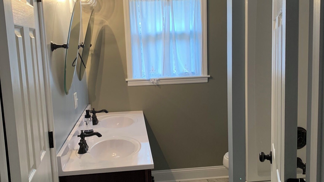 Photo of Bathroom in Ashland