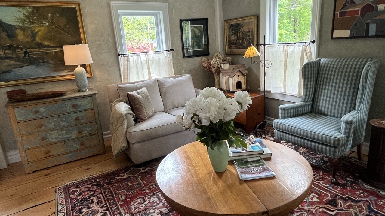 Photo of Livingroom in Colebrook