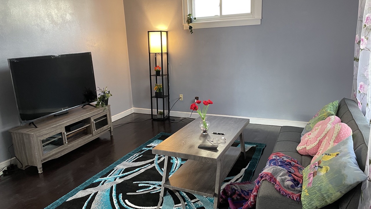 Photo of Livingroom in North End