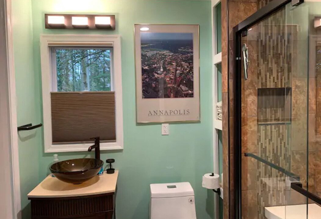 Photo of Bathroom in Parole