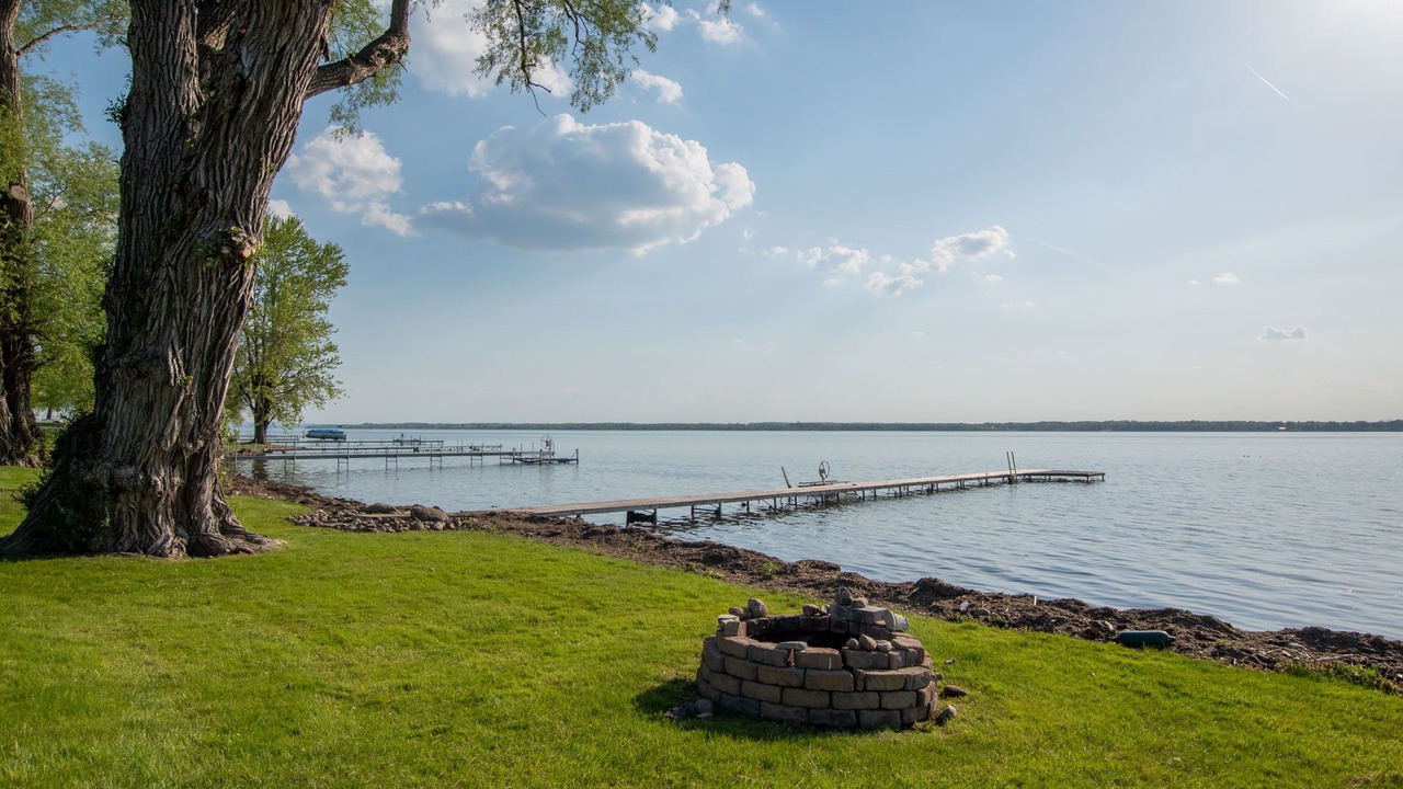Photo of Others in Cayuga