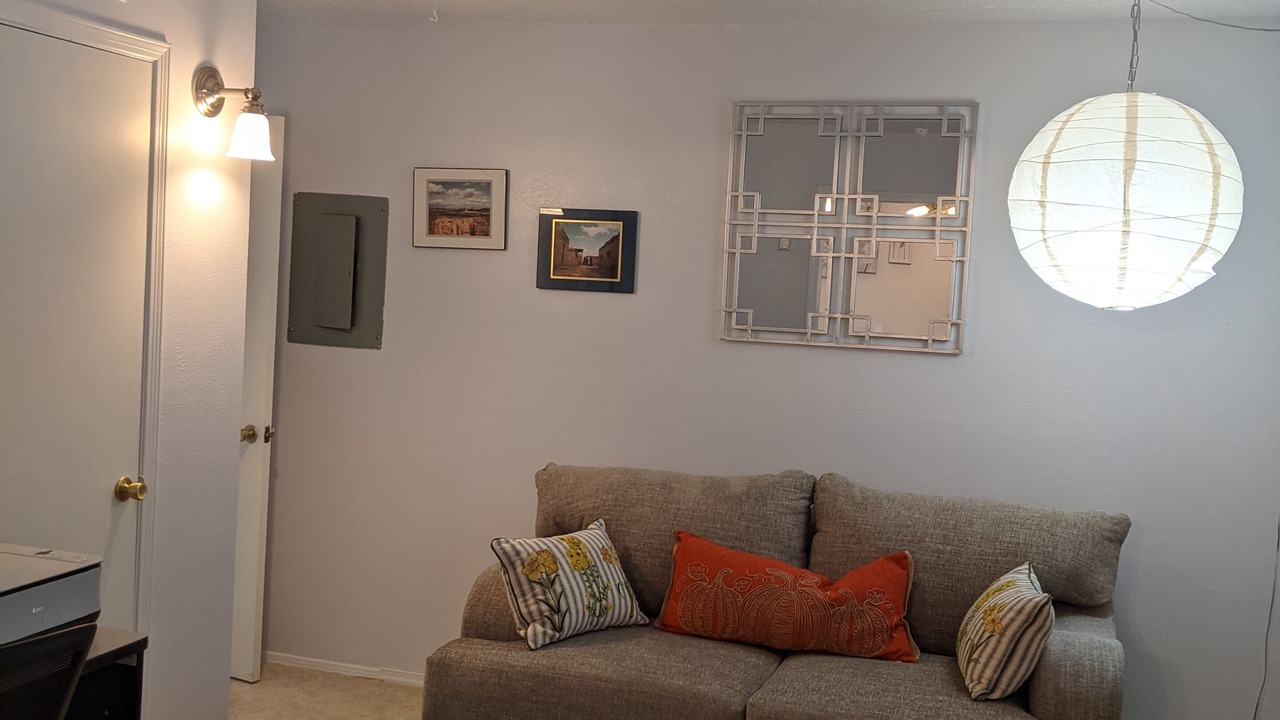 Photo of Livingroom in Los Alamos