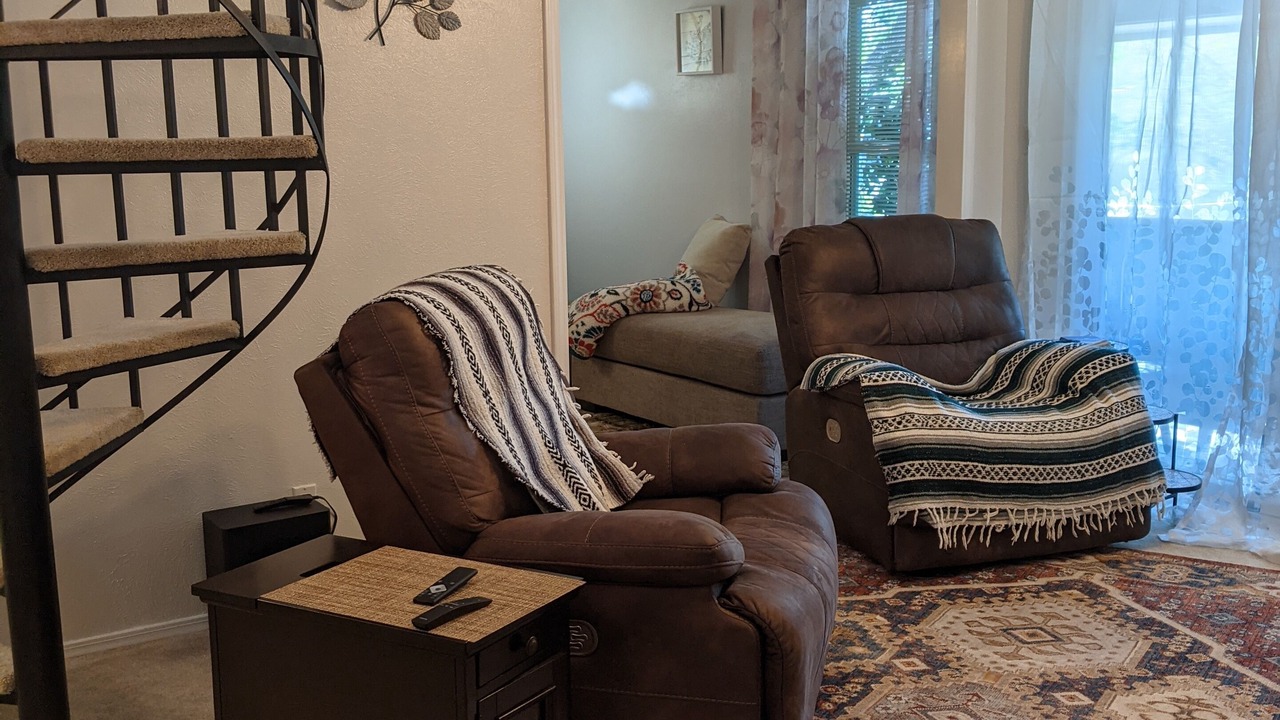 Photo of Livingroom in Los Alamos