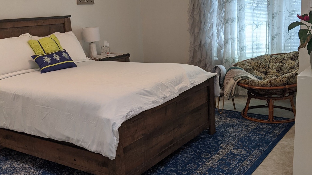 Photo of Bedroom in Los Alamos