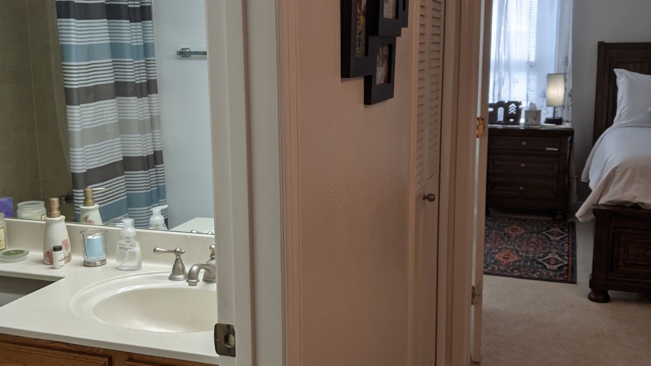 Photo of Bathroom in Los Alamos