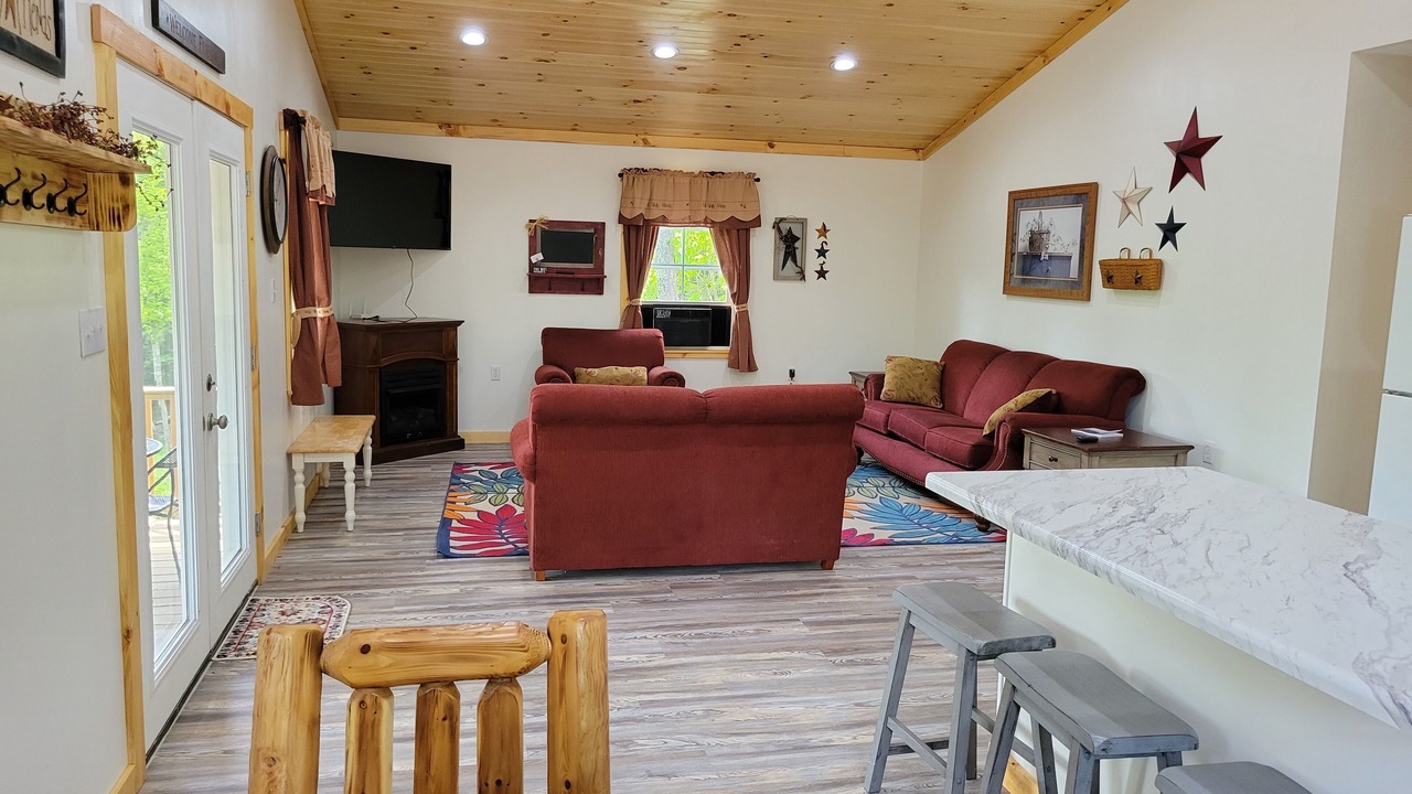 Photo of Livingroom in French Creek