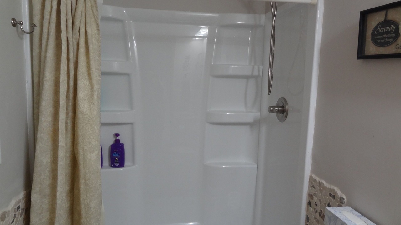 Photo of Bathroom in Kutzky Park