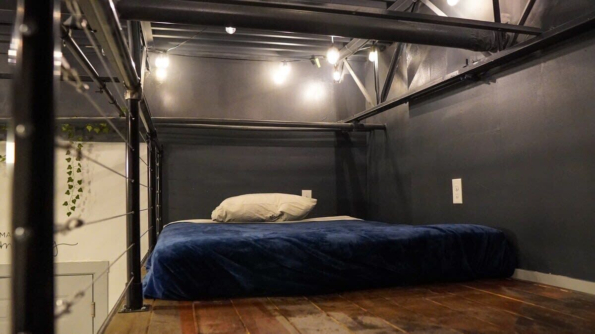 Photo of Bedroom in Niles