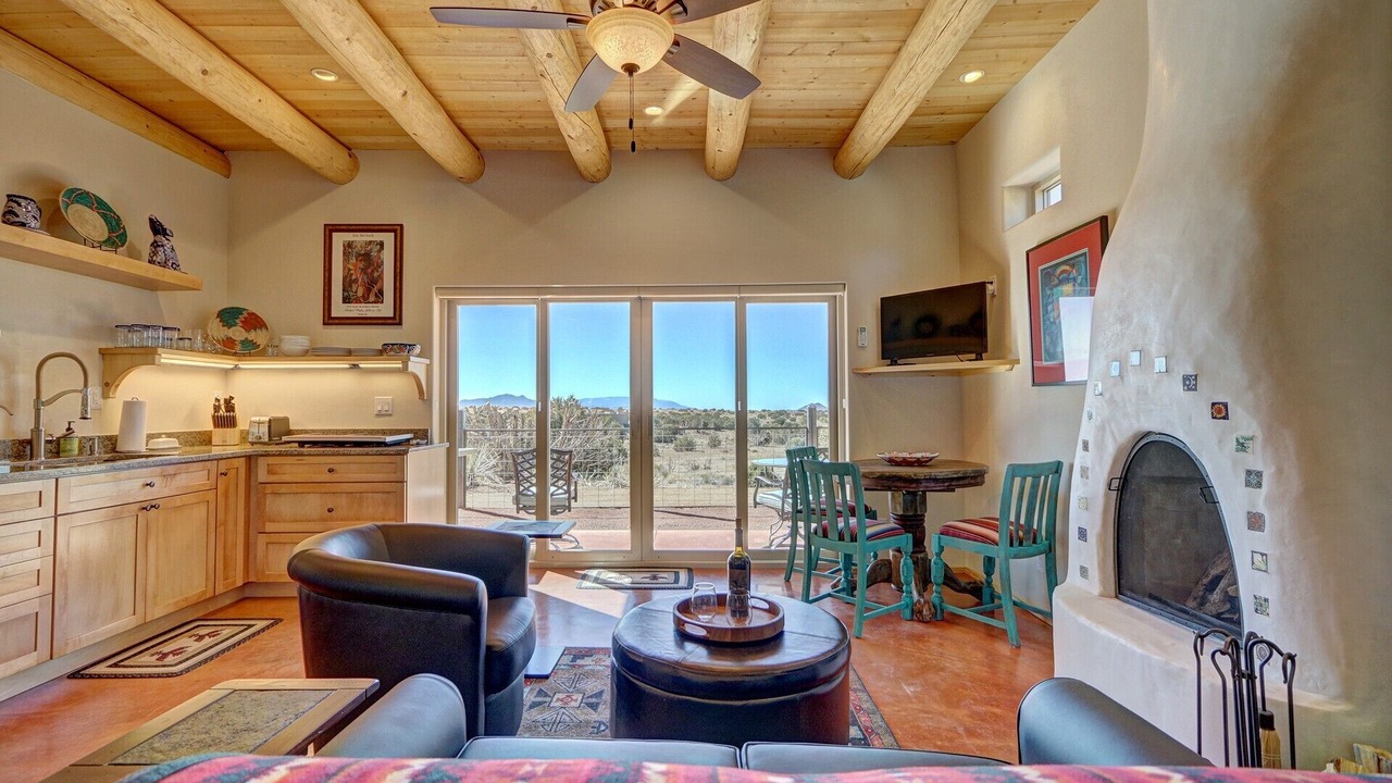 Photo of Livingroom in Eldorado at Santa Fe