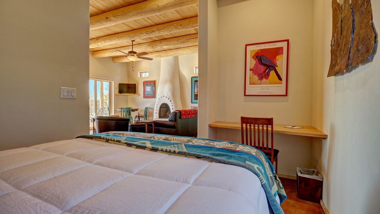 Photo of Bedroom in Eldorado at Santa Fe