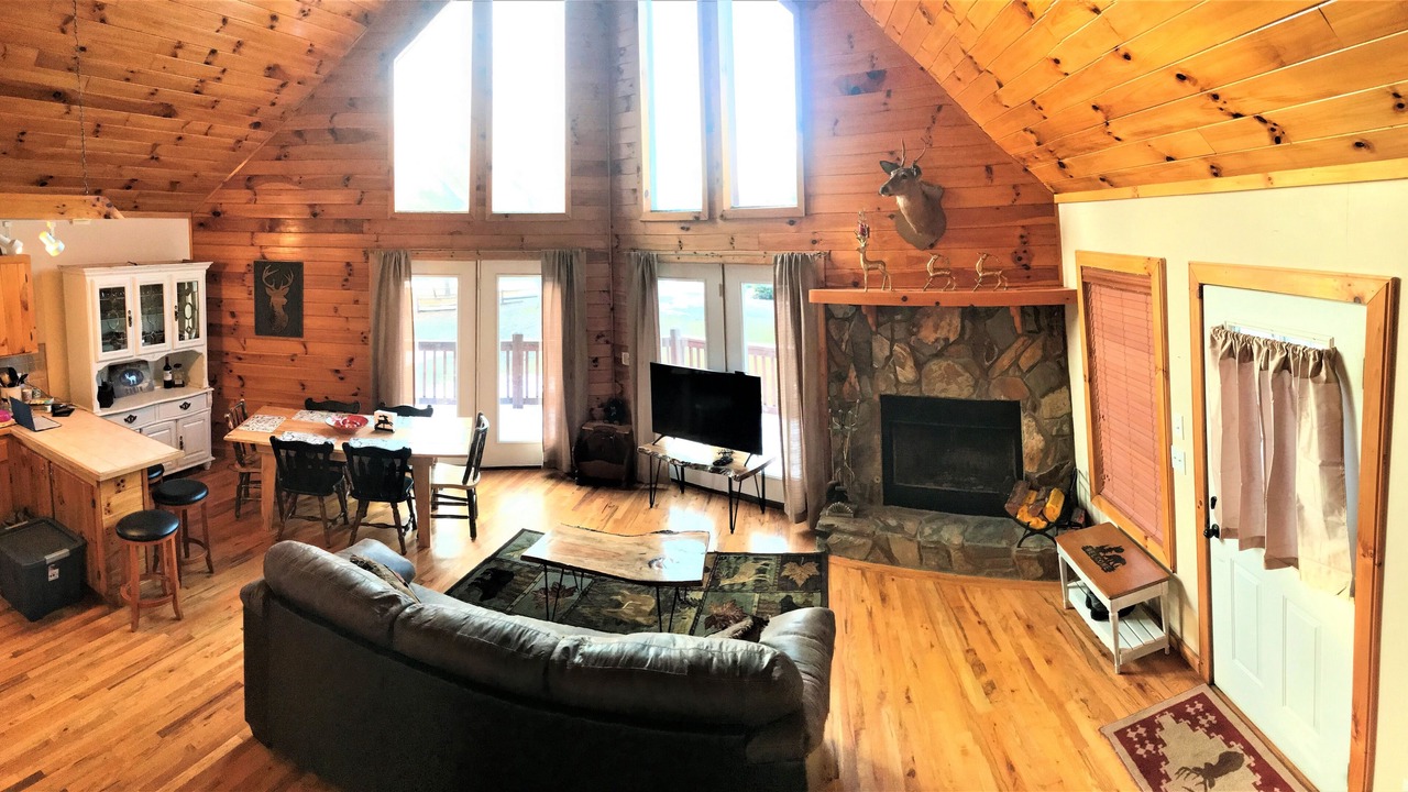 Photo of Livingroom in Piney Creek