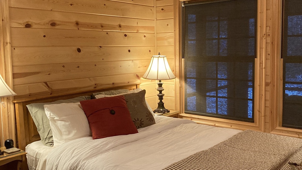 Photo of Bedroom in Saugatuck