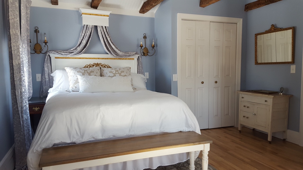 Photo of Bedroom in Lansing