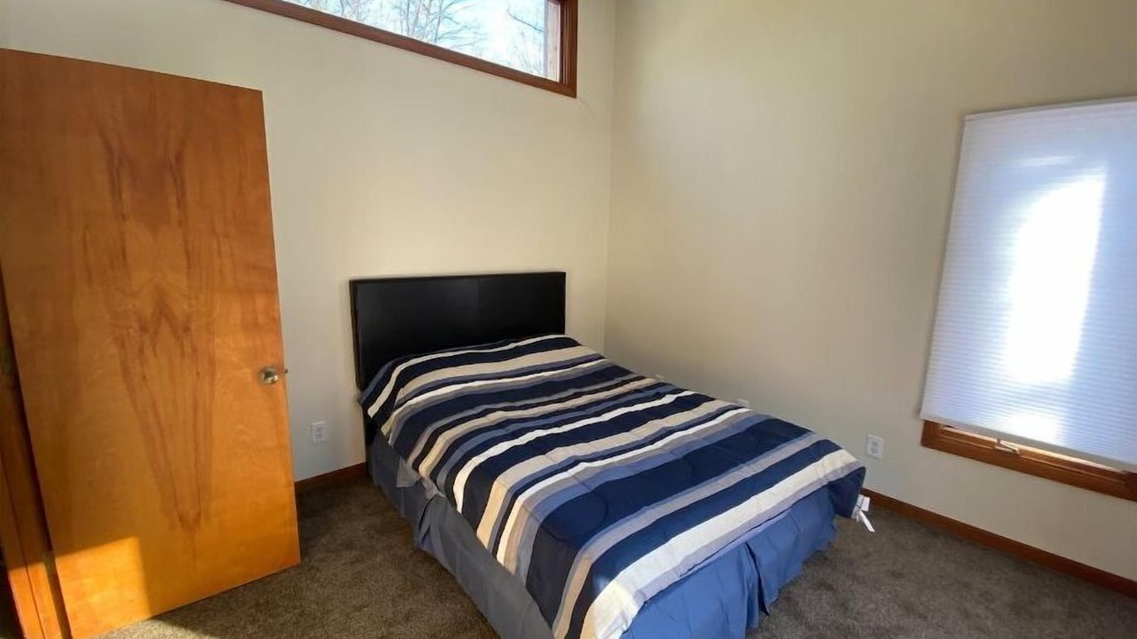 Photo of Bedroom in Kendall