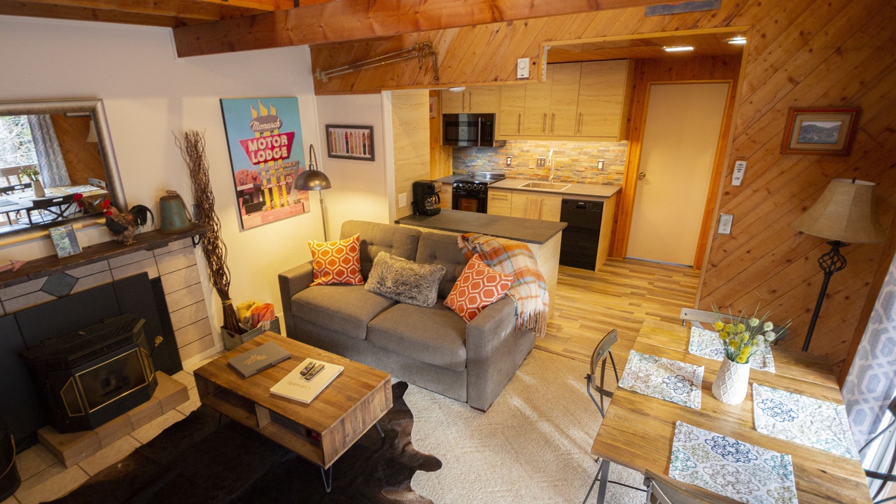 Photo of Livingroom in Garfield
