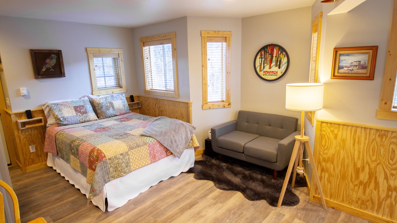 Photo of Bedroom in Garfield