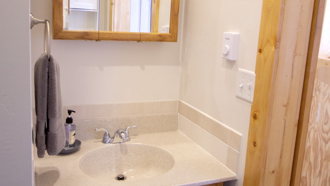 Photo of Bathroom in Garfield