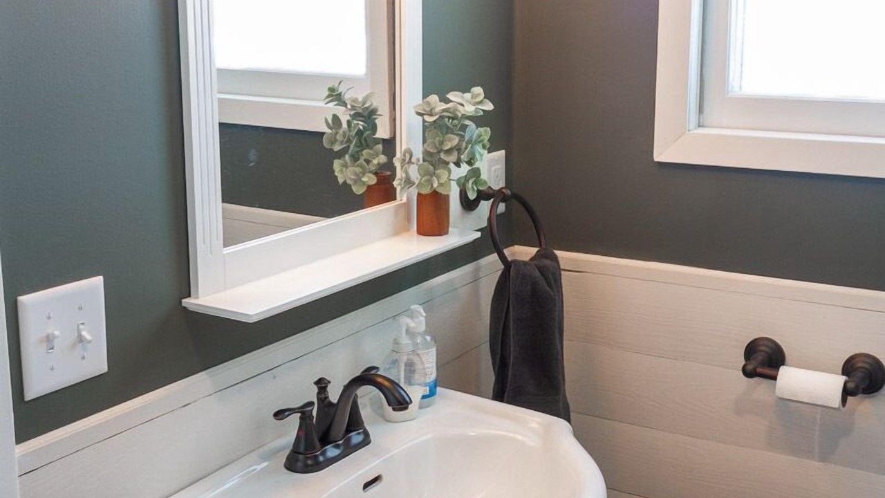 Photo of Bathroom in Marshland