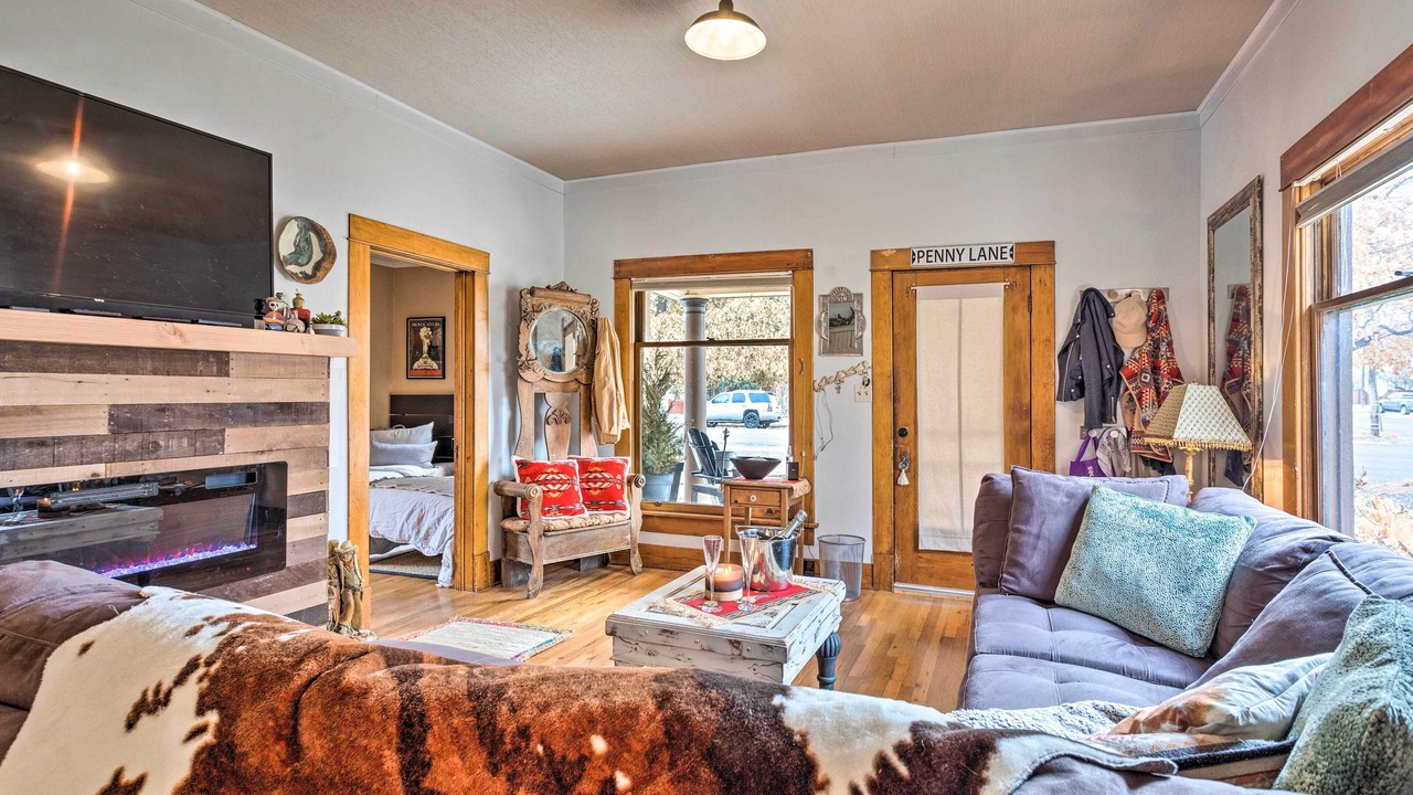 Photo of Livingroom in Montrose