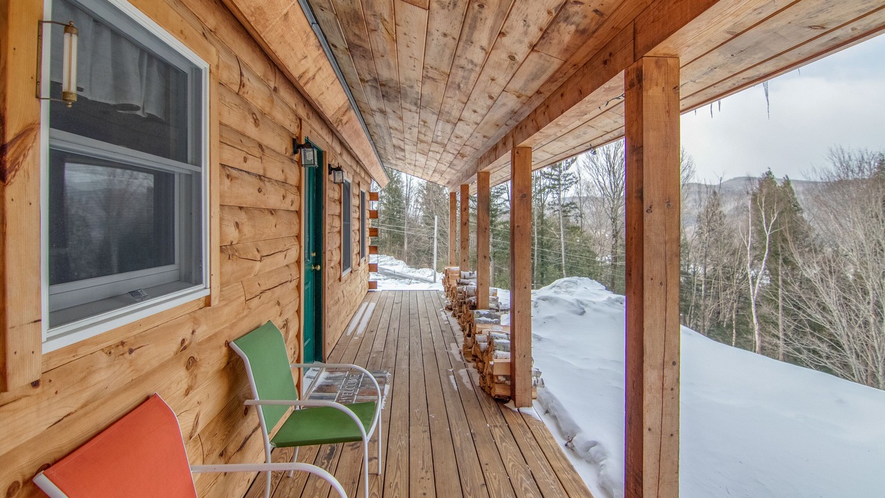 Photo of Patio Balcony in North Woodstock