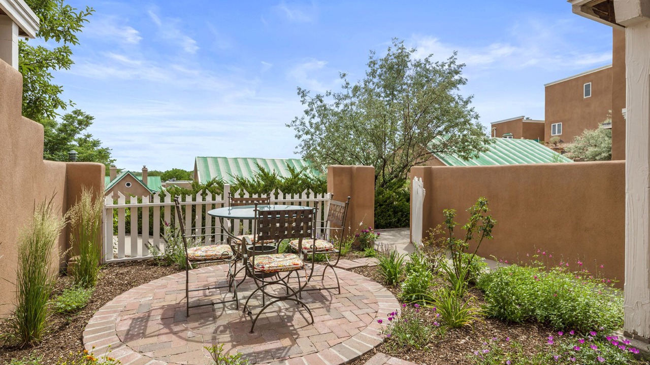 Photo of Outdoor in Northeast Santa Fe