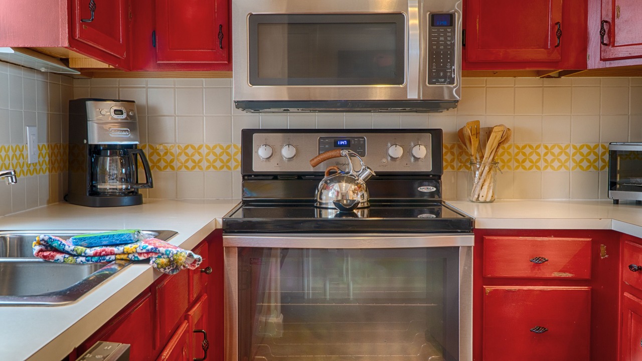 Photo of Kitchen in Northeast Santa Fe