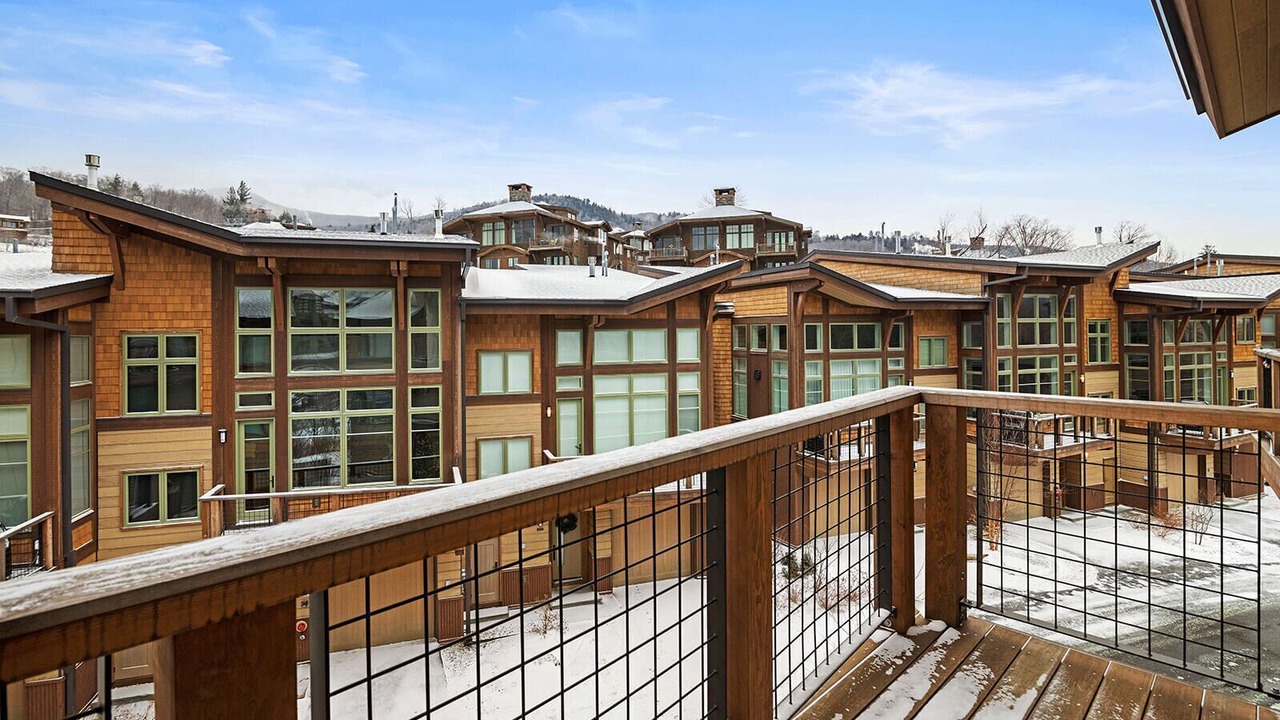 Photo of Patio Balcony in Stowe Area