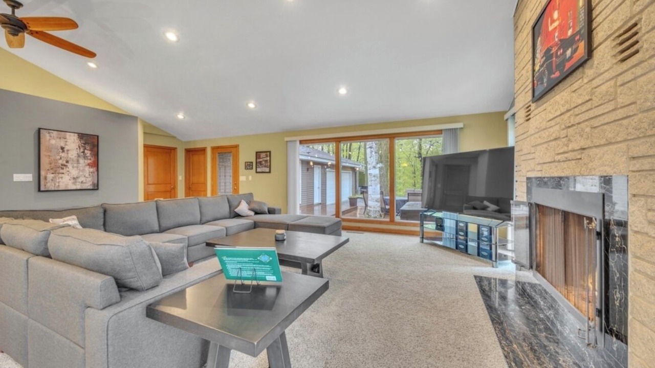 Photo of Livingroom in Plymouth