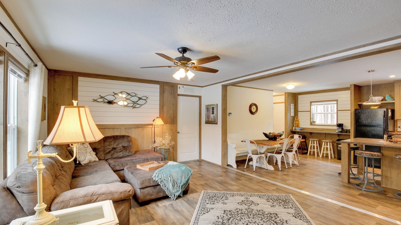 Photo of Livingroom in Chetek