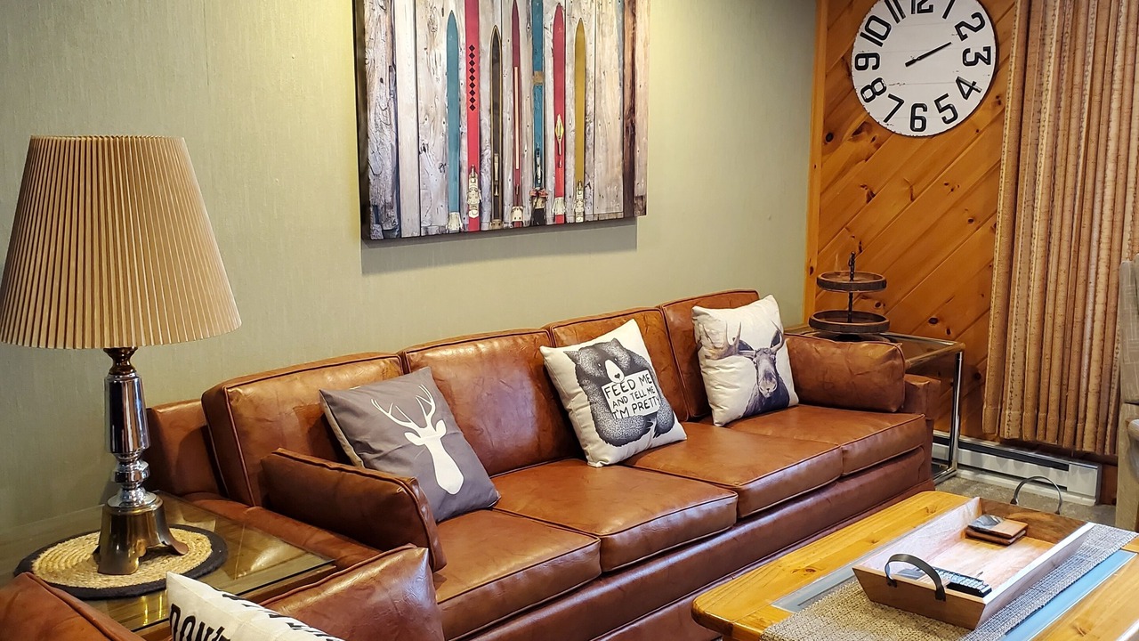 Photo of Livingroom in Jeffersonville