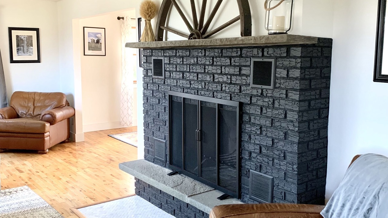 Photo of Livingroom in Danby