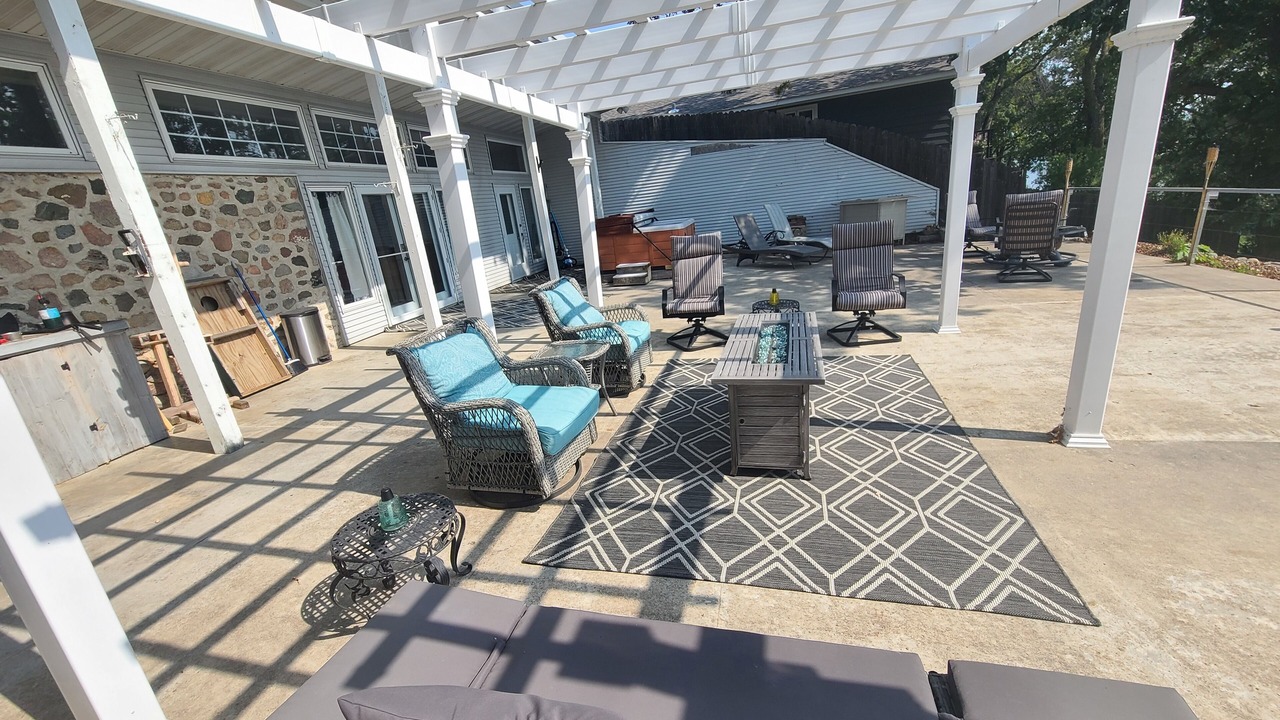 Photo of Patio Balcony in Detroit Lakes