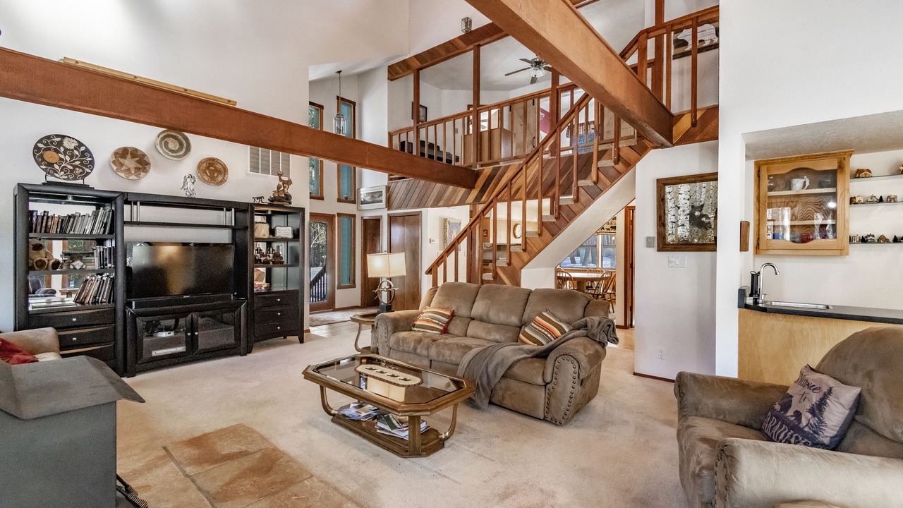 Photo of Livingroom in Angel Fire