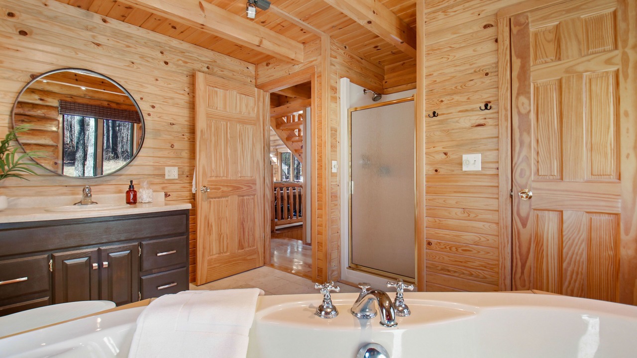 Photo of Bathroom in Springbrook