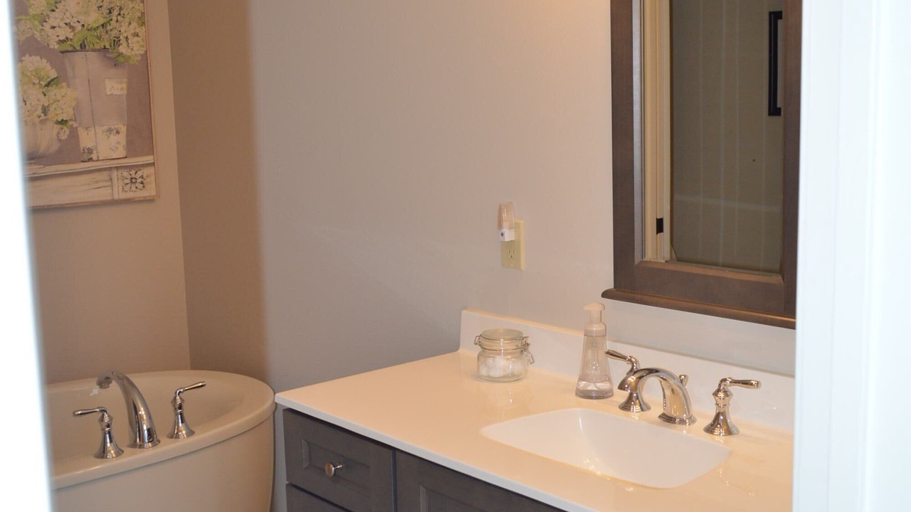 Photo of Bathroom in Middlebury - Warren