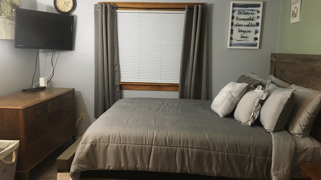 Photo of Bedroom in North Troy