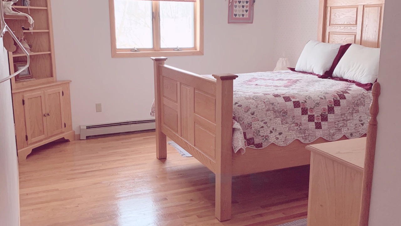 Photo of Bedroom in Monroe County