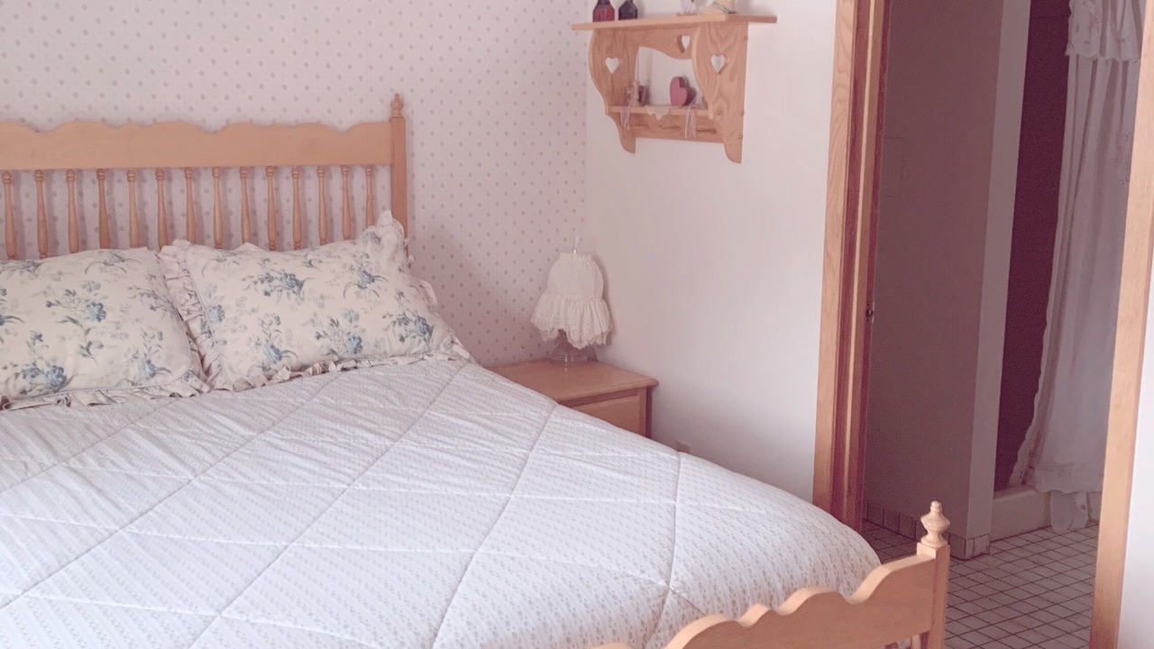 Photo of Bedroom in Monroe County