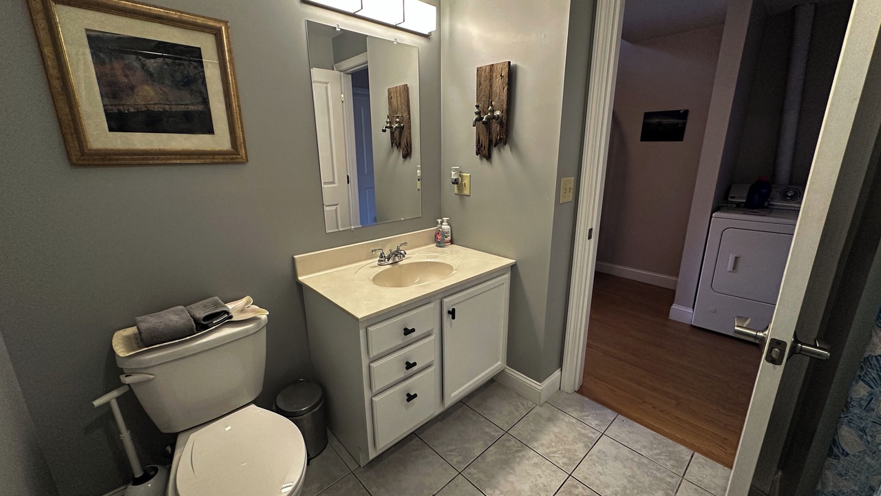 Photo of Bathroom in Malletts Bay